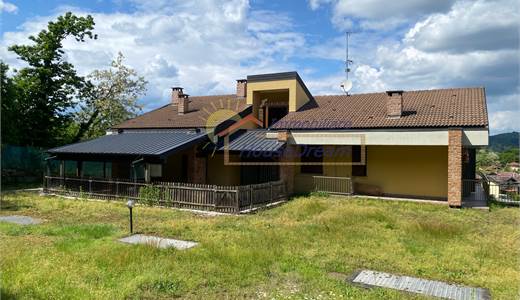 Prestigiosa Villa Castelletto Sopra Ticino